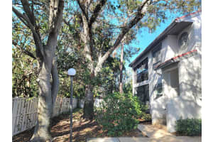 476 SANTA CRUZ PLACE, ST PETERSBURG, FL 33703 - MLS#MFRTB8333328