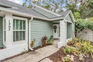 1307 ROXBURY DRIVE, SAFETY HARBOR, FL 34695 Sold 01/30/25