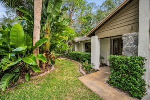 3254 CENTERWOOD DRIVE, TARPON SPRINGS, FL 34688 Sold 02/27/25