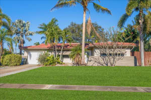 587 HILLCREST DRIVE, LARGO, FL 33771 Sold 06/03/25