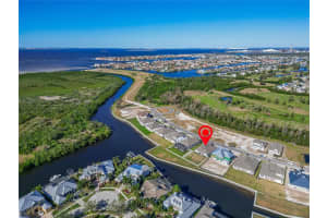 1074 SIGNET DRIVE, APOLLO BEACH, FL 33572 Sold 08/14/25