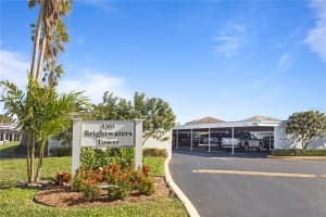 1365 SNELL ISLE BOULEVARD, SAINT PETERSBURG, FL 33704 Sold 03/31/25