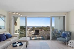 1365 SNELL ISLE BOULEVARD, SAINT PETERSBURG, FL 33704 Sold 03/31/25