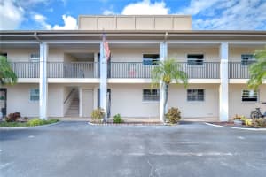 10280 IMPERIAL POINT DRIVE, LARGO, FL 33774 Sold 04/30/25