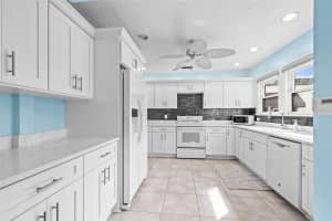 1918 VIRGINIA DRIVE, BRADENTON, FL 34205 Sold 04/10/25