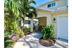 1957 WHITNEY WAY, CLEARWATER, FL 33760 Sold 08/28/25