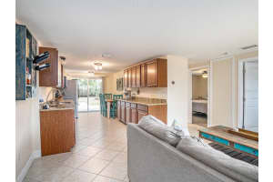 204 MADISON CIRCLE, ST PETERSBURG, FL 33703 Sold 03/05/25