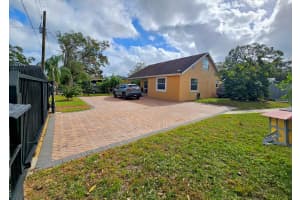 7211 WAYCROSS AVENUE, TAMPA, FL 33619 - MLS#MFRTB8334525