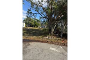 UPTON CT S, ST PETERSBURG, FL 33712 - MLS#MFRTB8334555