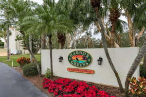 9433 HARBOR GREENS WAY, SEMINOLE, FL 33776 Sold 02/13/25