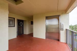 9433 HARBOR GREENS WAY, SEMINOLE, FL 33776 Sold 02/13/25