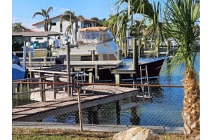 7906 9TH AVENUE, ST PETERSBURG, FL 33707 Sold 04/30/25