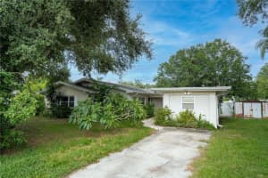 1901 HIGHLAND AVENUE, CLEARWATER, FL 33755 Sold 02/07/25