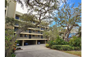 1917 GOLFVIEW DRIVE, TARPON SPRINGS, FL 34689 Sold 02/28/25