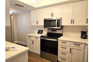 1917 GOLFVIEW DRIVE, TARPON SPRINGS, FL 34689 Sold 02/28/25