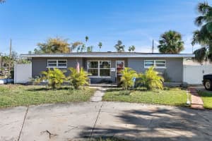 4019 Helena St Ne, ST PETERSBURG