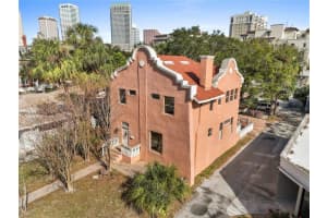 322 PLANT AVENUE, TAMPA, FL 33606 Sold 04/10/25