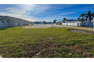 7874 9TH AVENUE, SAINT PETERSBURG, FL 33707 - MLS#MFRTB8335280