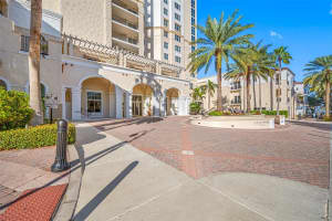 300 BEACH DRIVE, SAINT PETERSBURG, FL 33701 Sold 02/14/25