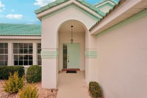 2208 WESTMINSTER MANOR LANE, SUN CITY CENTER, FL 33573 Sold 03/03/25