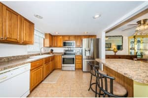 4575 COVE CIRCLE, SAINT PETERSBURG, FL 33708 Sold 03/28/25