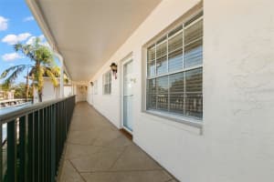 831 MAPLE COURT, DUNEDIN, FL 34698 Sold 08/28/25