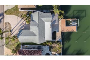 31 LEEWARD ISLAND, CLEARWATER, FL 33767 Sold 02/28/25