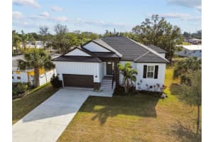 532 FLAMINGO DRIVE, APOLLO BEACH, FL 33572 Sold 02/12/25