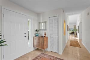 7710 PALM AIRE LANE, SARASOTA, FL 34243 Sold 04/14/25