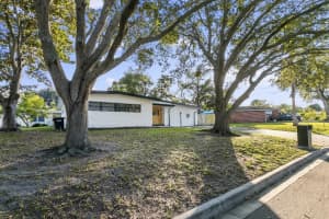 1271 WOODLAWN STREET, CLEARWATER, FL 33756 Sold 03/17/25