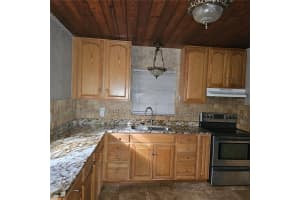 905 10TH STREET, RUSKIN, FL 33570 - MLS#MFRTB8336206