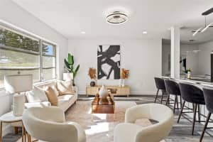 936 LYNDHURST STREET, DUNEDIN, FL 34698 Sold 05/28/25
