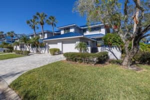 1621 WATERMARK CIRCLE, SAINT PETERSBURG, FL 33702 Sold 10/17/25