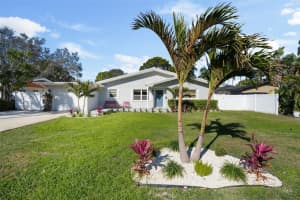 638 MEHLENBACHER ROAD, BELLEAIR, FL 33756 Sold 05/28/25