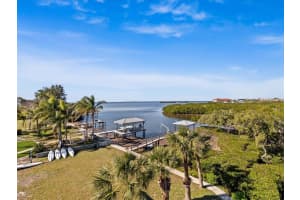 1614 Sea Breeze Dr, TARPON SPRINGS