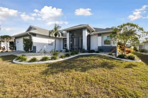 326 CALOOSA WOODS LANE, SUN CITY CENTER, FL 33573 Sold 07/28/25