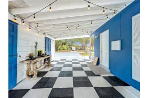 320 JEFFERSON AVENUE, SARASOTA, FL 34237 Sold 02/21/25