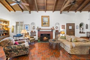 706 15TH AVENUE, SAINT PETERSBURG, FL 33704 Sold 04/23/25
