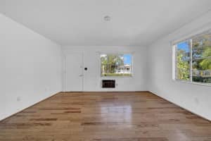 646 38TH AVENUE, SAINT PETERSBURG, FL 33704 Sold 02/20/25