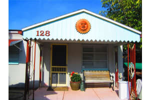 MLS# MFRTB8336988, Treasure Island, Florida 33706