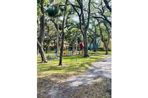 3747 42ND WAY, ST PETERSBURG, FL 33711 Sold 02/21/25