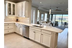 6353 PLATEAU COURT, BRADENTON, FL 34203 Sold 02/12/25