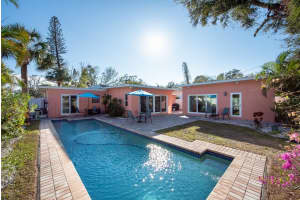 5611 8TH AVENUE, SAINT PETERSBURG, FL 33710 Sold 04/28/25