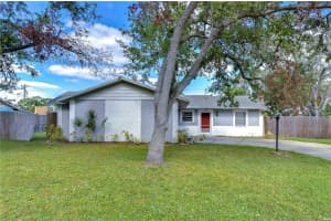 517 65TH AVENUE, BRADENTON, FL 34203 Sold 04/28/25