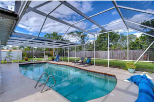 517 65TH AVENUE, BRADENTON, FL 34203 Sold 04/28/25