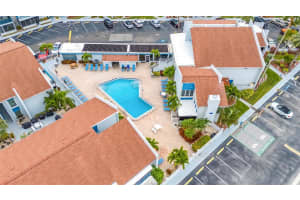 320 MEDALLION BOULEVARD, MADEIRA BEACH, FL 33708 - MLS#MFRTB8337220