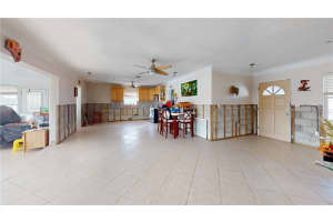 7824 3RD AVENUE, SAINT PETERSBURG, FL 33707 - MLS#MFRTB8337262