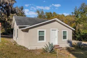 521 VOORHIS AVENUE, DELAND, FL 32720 Sold 05/28/25