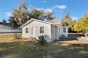 521 VOORHIS AVENUE, DELAND, FL 32720 Sold 05/28/25