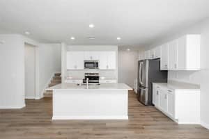 1556 HUMMINGBIRD ROAD, WINTER HAVEN, FL 33884 Sold 03/06/25